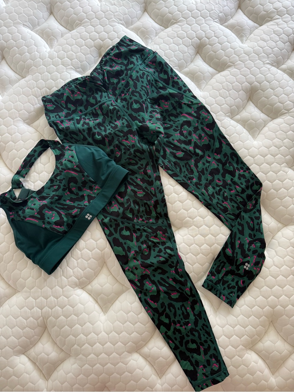 Sweaty Betty Green Leopard Print Active Leggings and Sports Bra Set